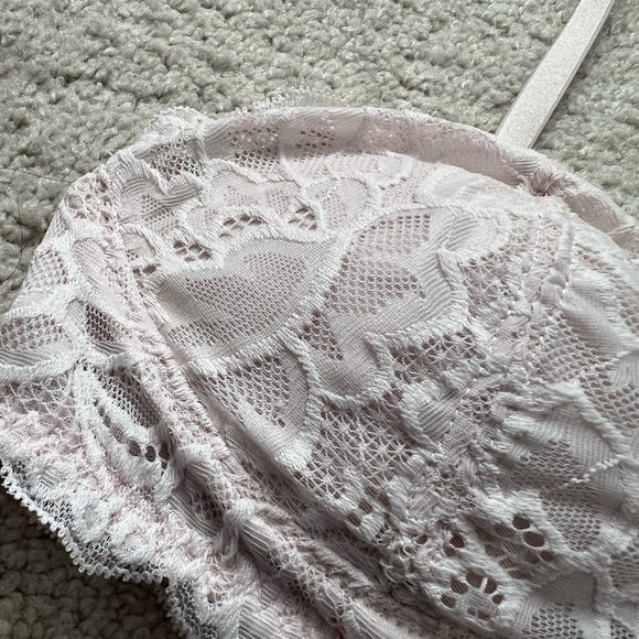 AERIE BABY PINK LACE 32B BRALETTE WITH ADJUSTABLE STRAPS - Picture 2 of 6